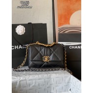 CHANEL 19 Bag