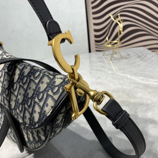 DIOR Saddle bag